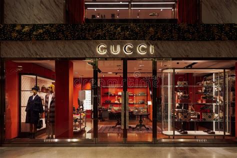 galleria bologna gucci|glendale galleria gucci store.